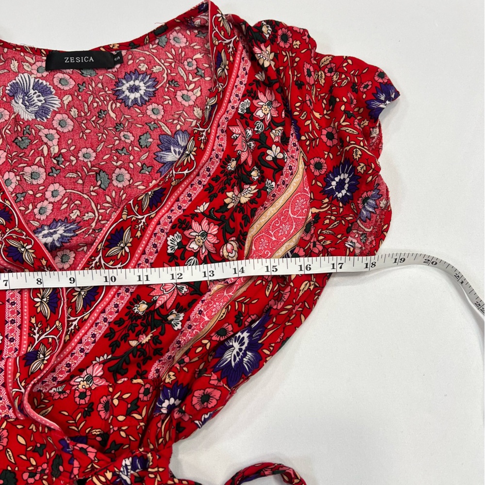 Zesica Red Floral Wrap Dress Size Small - Picture 7 of 7